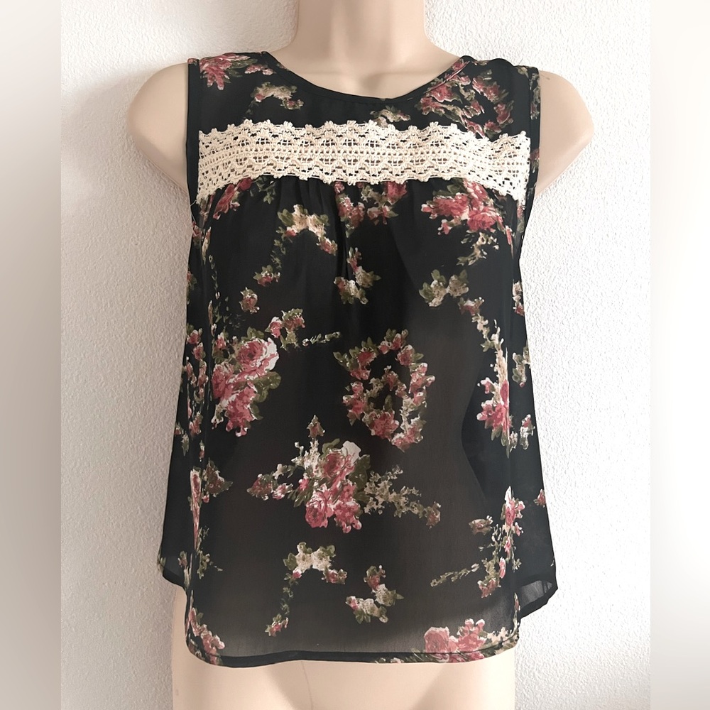 Band of Gypsies Sheer Sleeveless Black Shirt Rose Floral Crochet Relaxed Boho